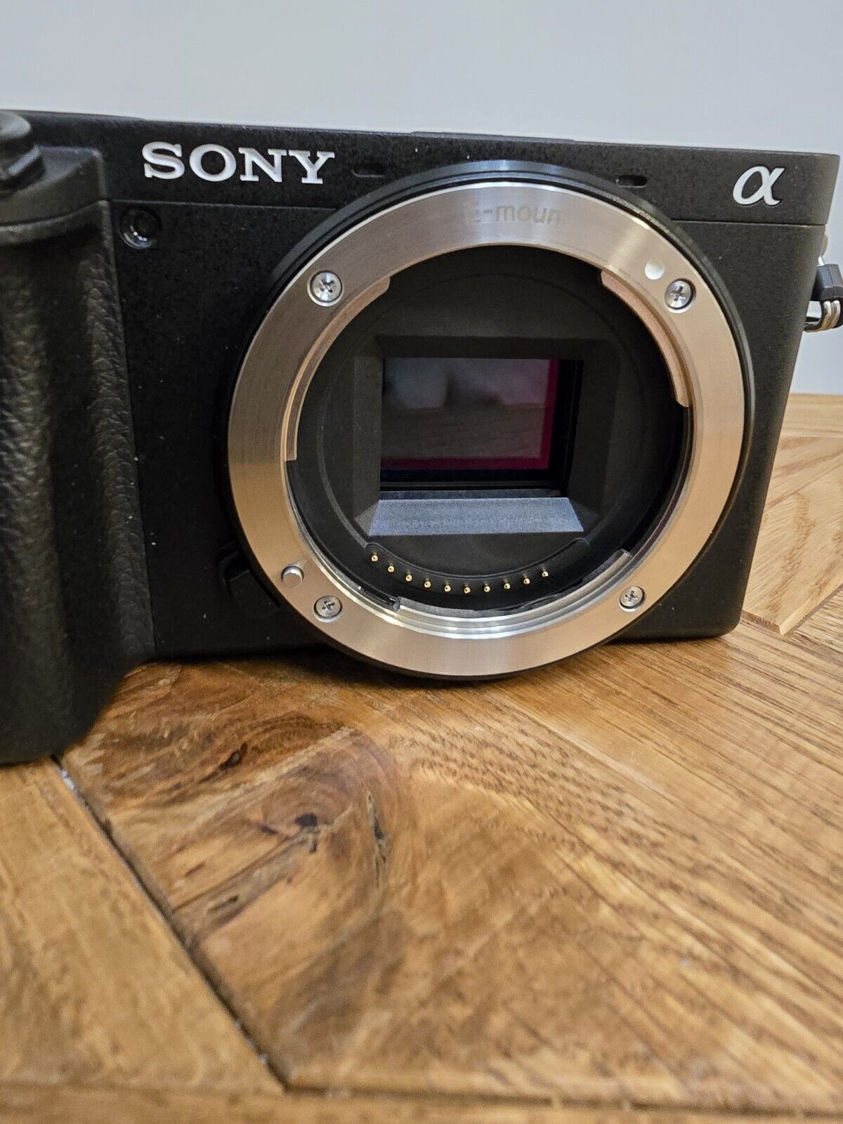 Sony Alpha a6400 Mirrorless Camera APS-C with E PZ 16-50 mm f/3.5-5.6 OSS Lens