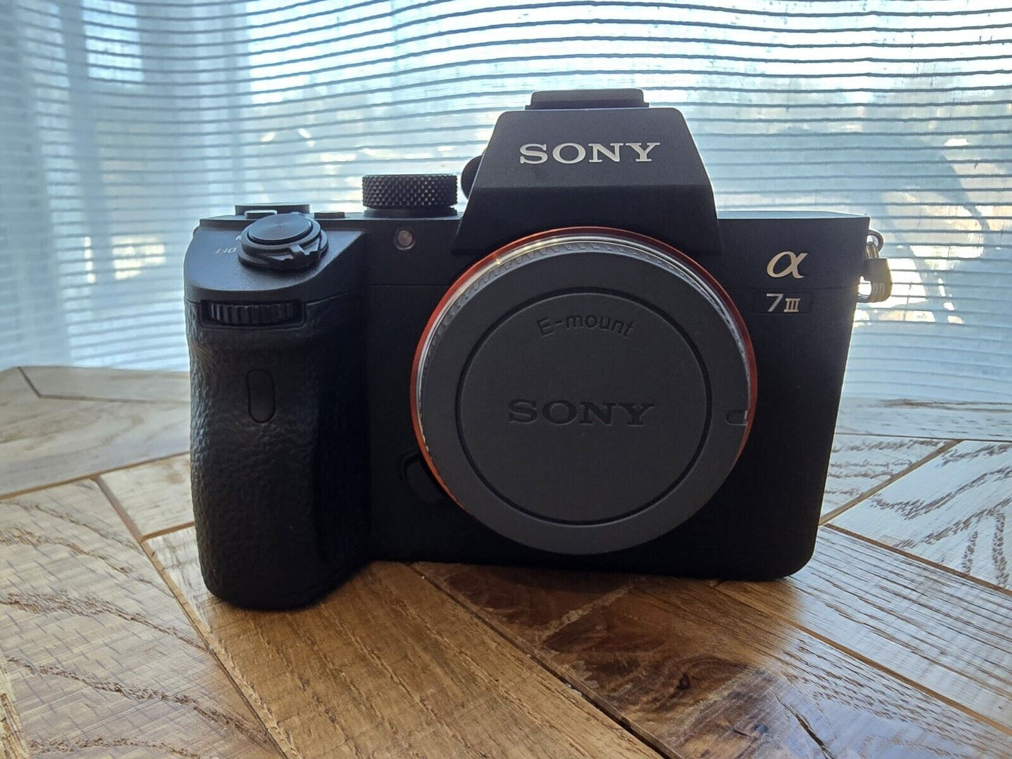 SONY A7 III Mirrorless Camera with 28-70mm f/3.5-5.6 Zoom Lens Shutter Count 32