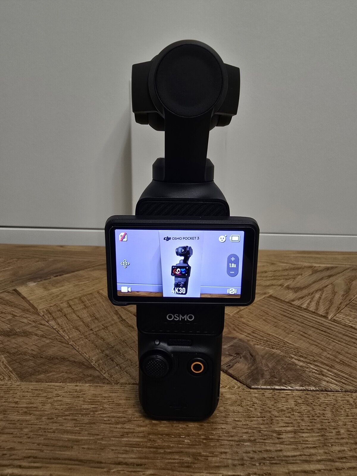 DJI Osmo Pocket 3 - 4K Gimbal Camera