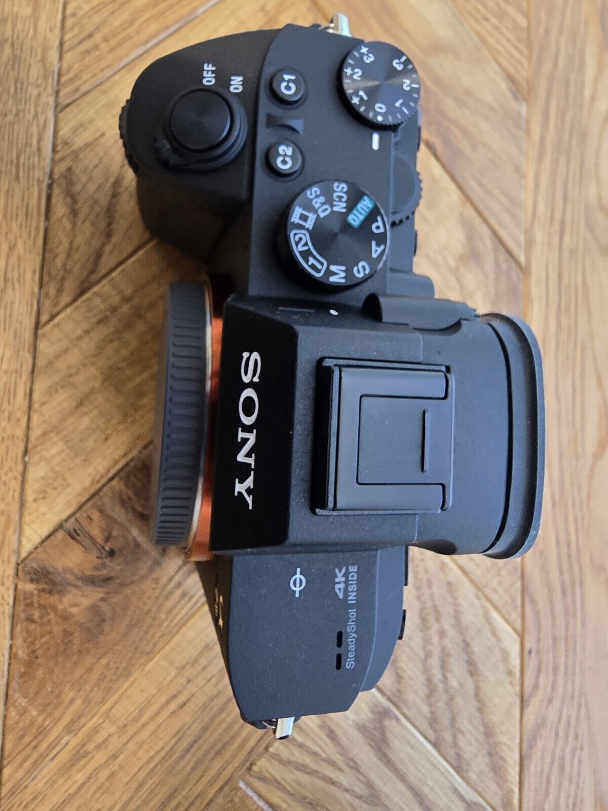 SONY A7 III Mirrorless Camera with 28-70mm f/3.5-5.6 Zoom Lens Shutter Count 32